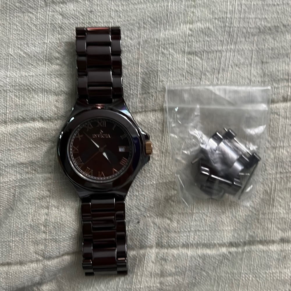INVICTA men's ceramic watch brown